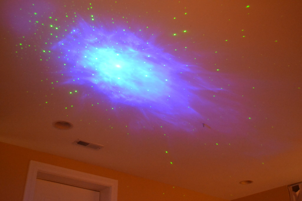 Ceiling with laser. The green stars moved. Picture doesn't do it justice.